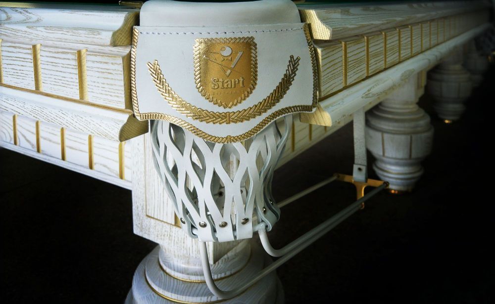 Рыцарь 9 фт Пирамида / Пул Массив ясеня или дуба Камень PBS, 40 мм