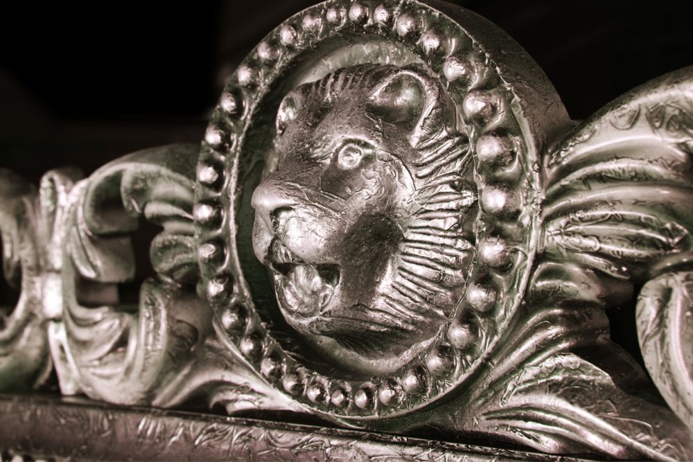 для TV «Лео II»