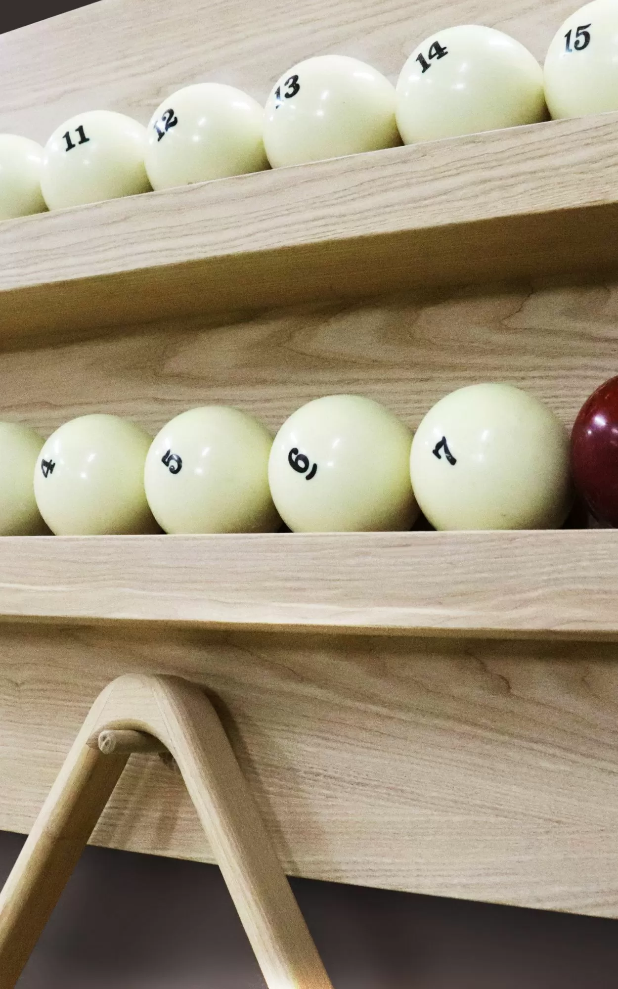 Киевница "Бронто" ясень, шпон, МДФ