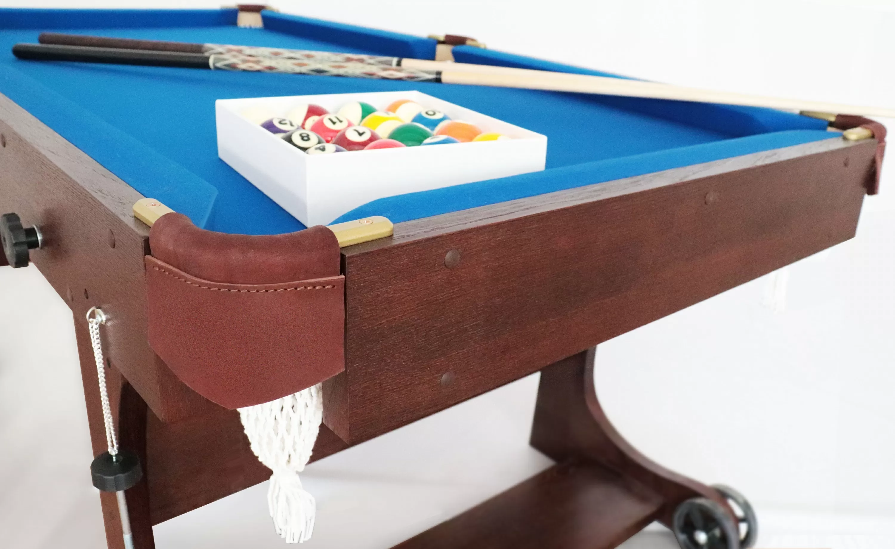 Компакт Люкс 6 фт Пирамида/Пул ДСП / ЛДСП / Шпон ясеня. Конструкция сборная ЛДСП, 16 мм