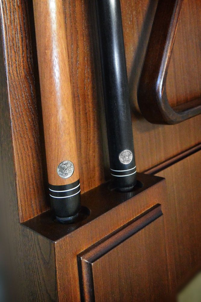 Киевница К-21 с часами ясень, шпон, мдф